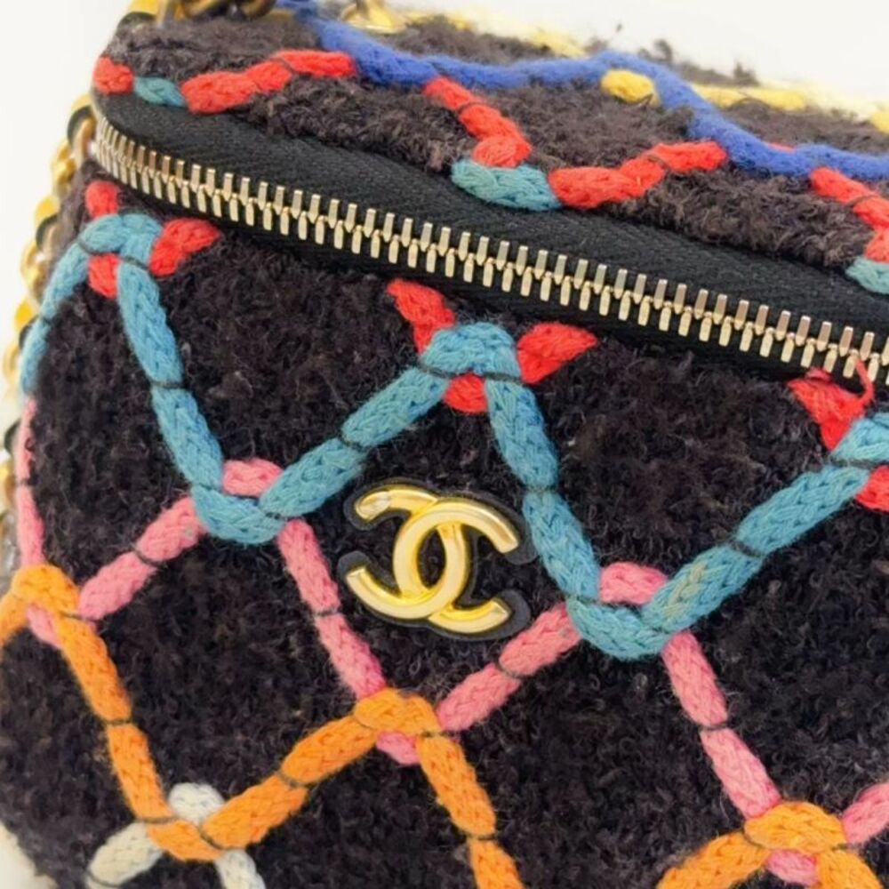 Chanel Women Pre-Loved Bag Very Good Condition - Picture 9 of 9